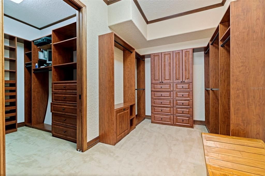 На продажу: $2,895,000 (4 спален, 3 ванн, 4456 Квадратных фут)