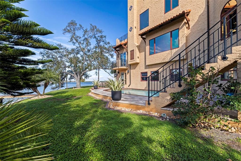 На продажу: $2,895,000 (4 спален, 3 ванн, 4456 Квадратных фут)