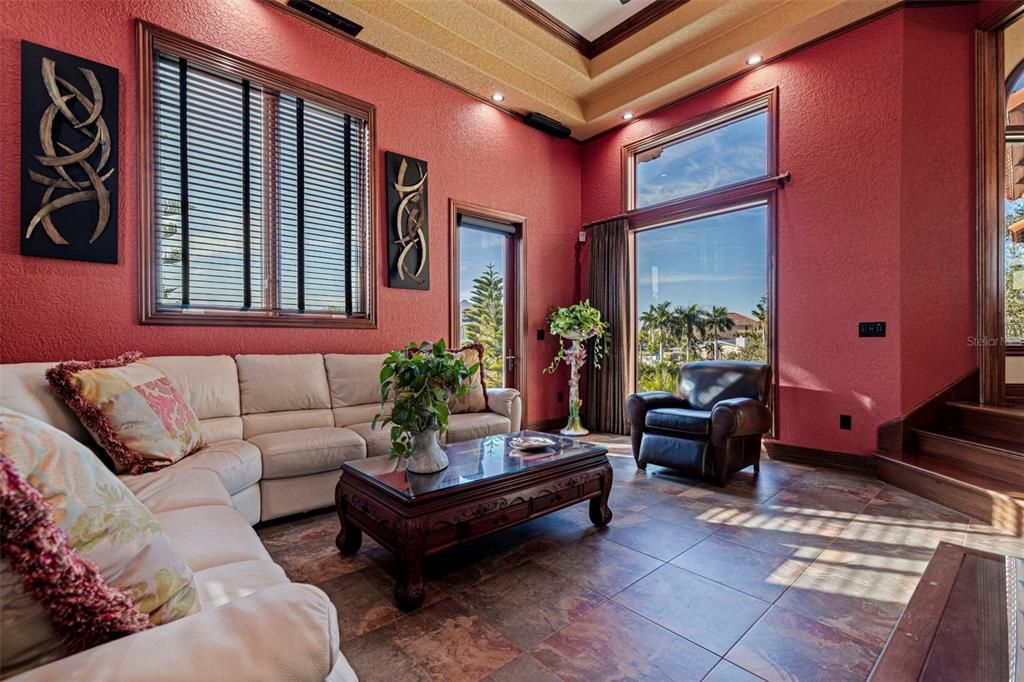 На продажу: $2,895,000 (4 спален, 3 ванн, 4456 Квадратных фут)