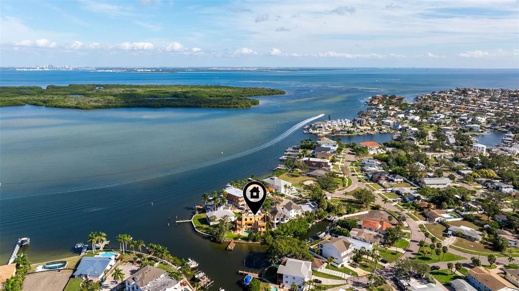 На продажу: $2,895,000 (4 спален, 3 ванн, 4456 Квадратных фут)