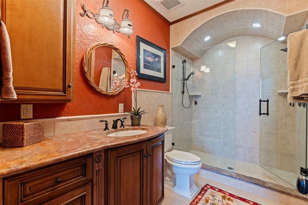 На продажу: $2,895,000 (4 спален, 3 ванн, 4456 Квадратных фут)