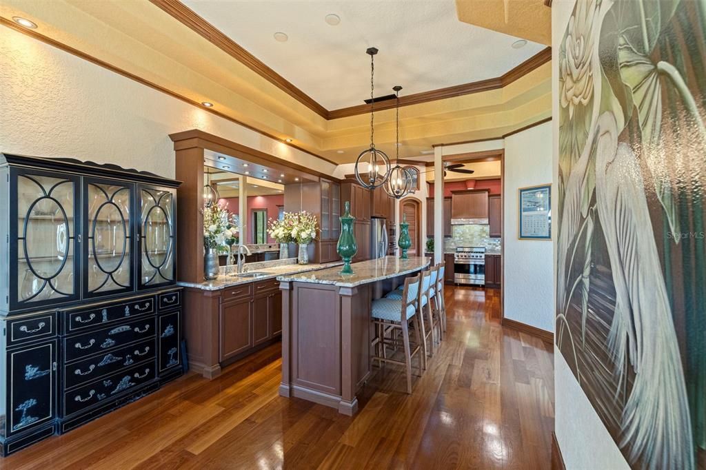 На продажу: $2,895,000 (4 спален, 3 ванн, 4456 Квадратных фут)