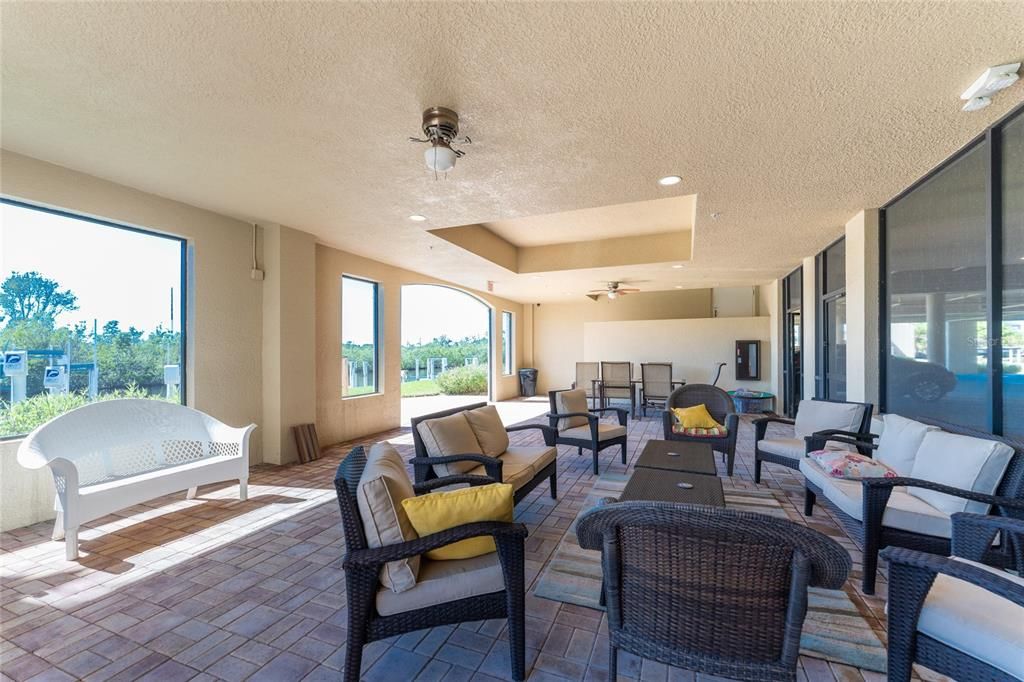 For Sale: $395,000 (3 beds, 2 baths, 1885 Square Feet)