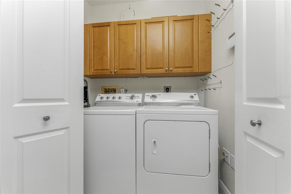 For Sale: $395,000 (3 beds, 2 baths, 1885 Square Feet)