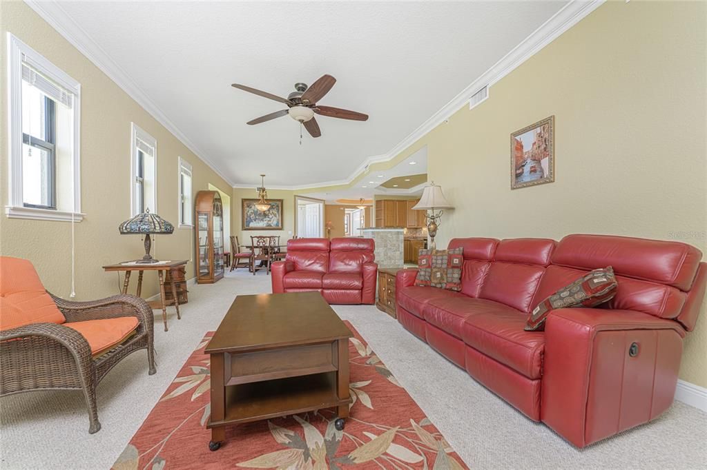 For Sale: $395,000 (3 beds, 2 baths, 1885 Square Feet)