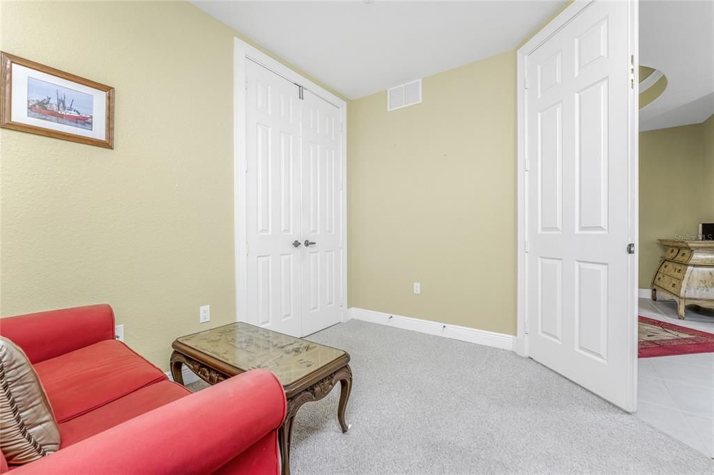 For Sale: $395,000 (3 beds, 2 baths, 1885 Square Feet)