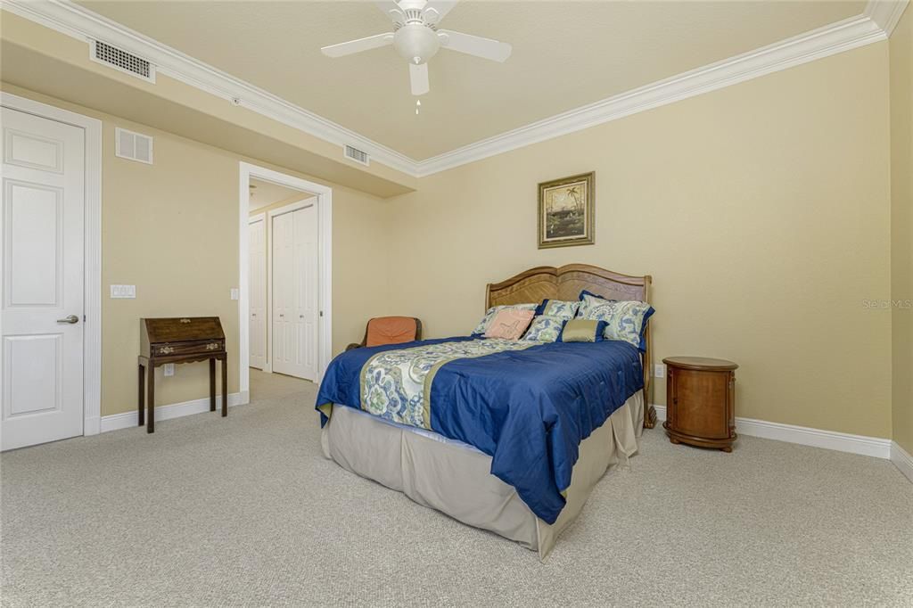 For Sale: $395,000 (3 beds, 2 baths, 1885 Square Feet)