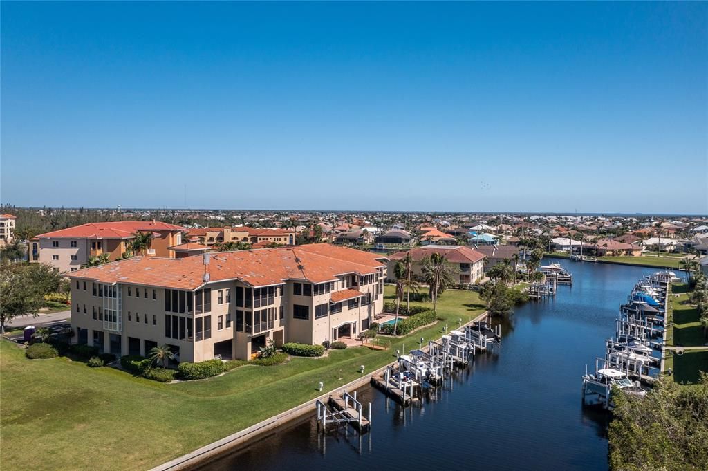 For Sale: $395,000 (3 beds, 2 baths, 1885 Square Feet)