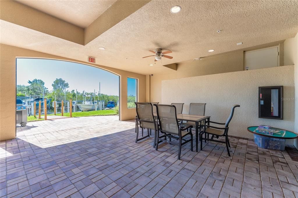 For Sale: $395,000 (3 beds, 2 baths, 1885 Square Feet)