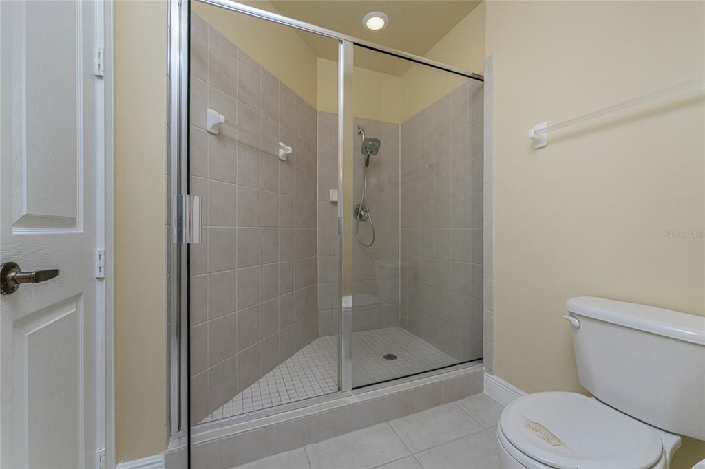 For Sale: $395,000 (3 beds, 2 baths, 1885 Square Feet)