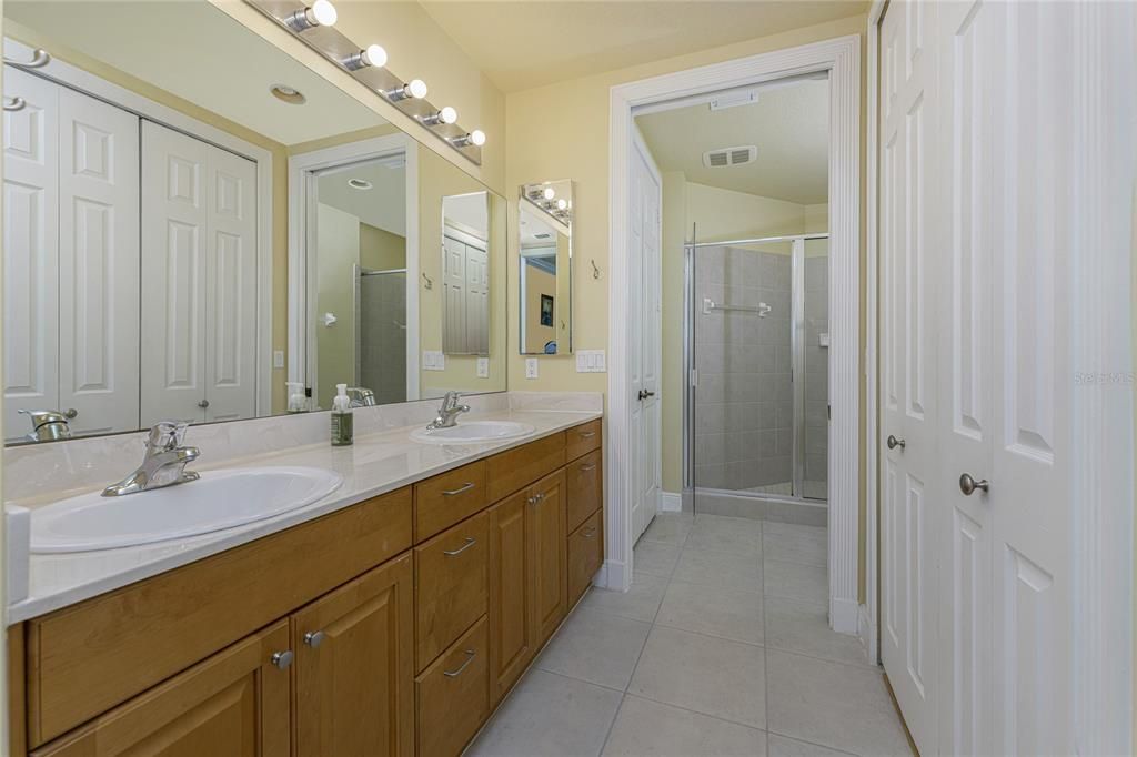 For Sale: $395,000 (3 beds, 2 baths, 1885 Square Feet)