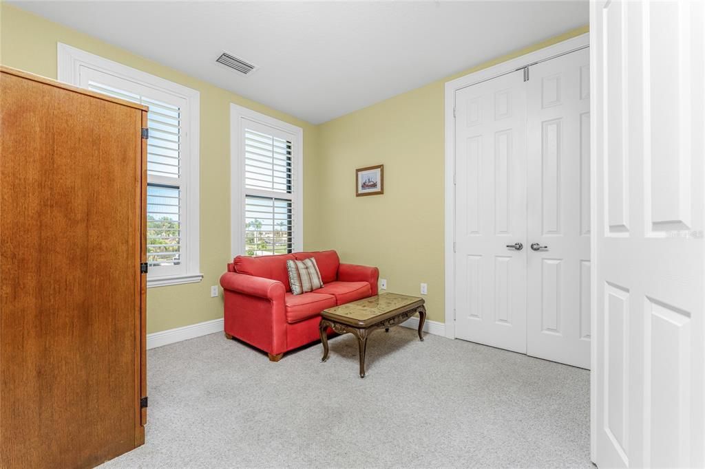 For Sale: $395,000 (3 beds, 2 baths, 1885 Square Feet)