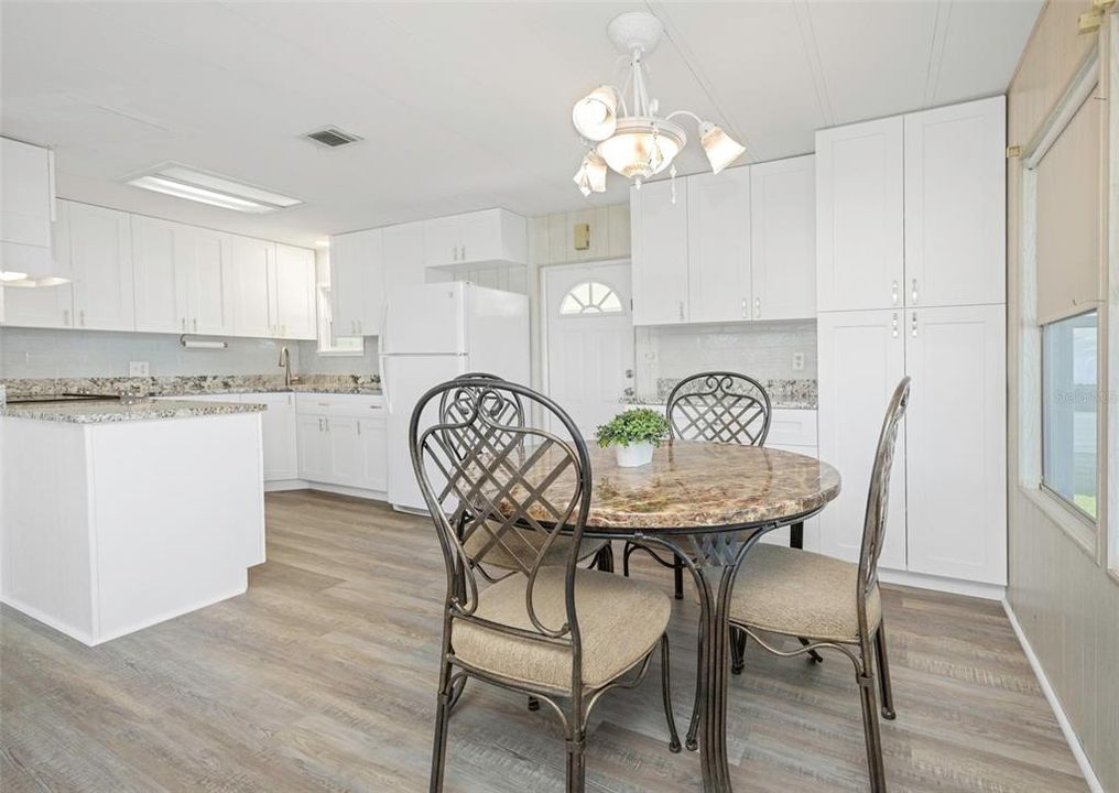 En Venta: $145,000 (2 camas, 2 baños, 960 Pies cuadrados)