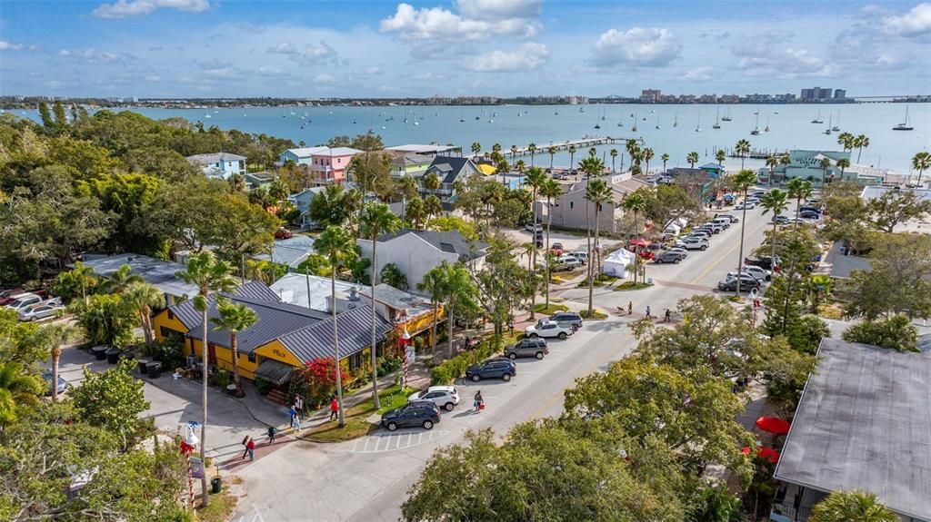 En Venta: $499,000 (3 camas, 2 baños, 1430 Pies cuadrados)