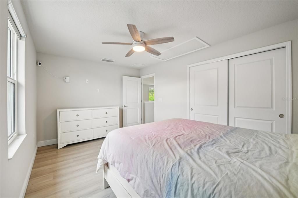 For Sale: $389,000 (3 beds, 2 baths, 1916 Square Feet)