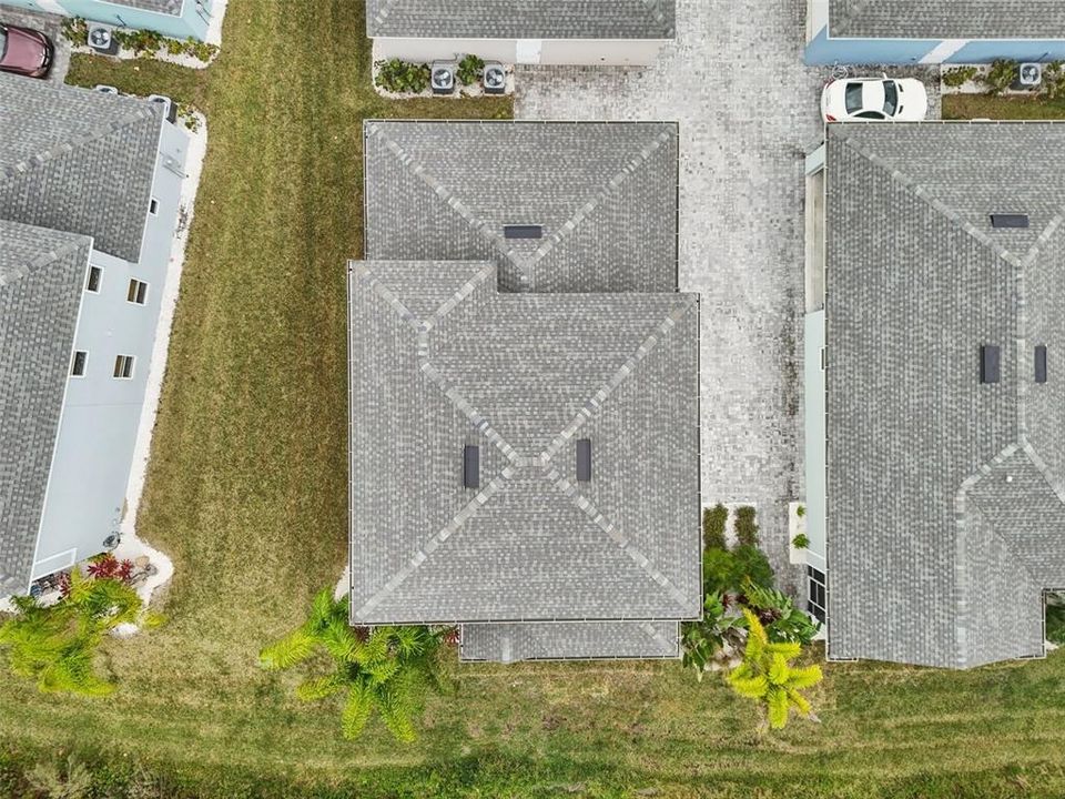 For Sale: $389,000 (3 beds, 2 baths, 1916 Square Feet)