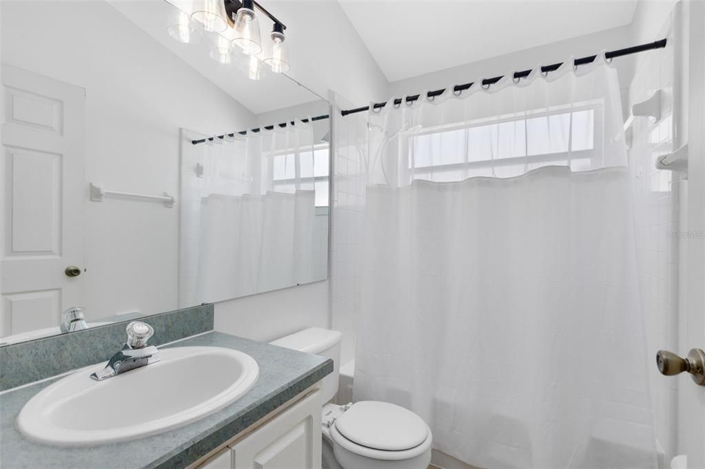 For Sale: $439,900 (5 beds, 3 baths, 1864 Square Feet)