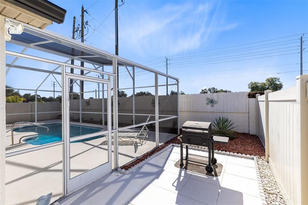 For Sale: $439,900 (5 beds, 3 baths, 1864 Square Feet)