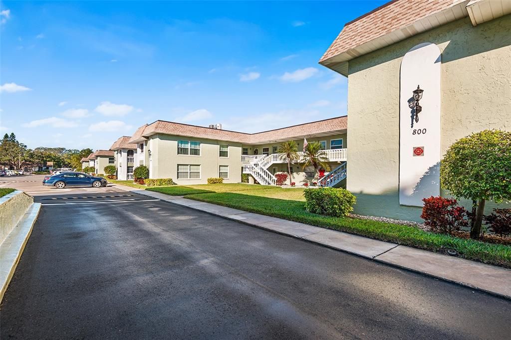 For Sale: $104,900 (1 beds, 1 baths, 669 Square Feet)