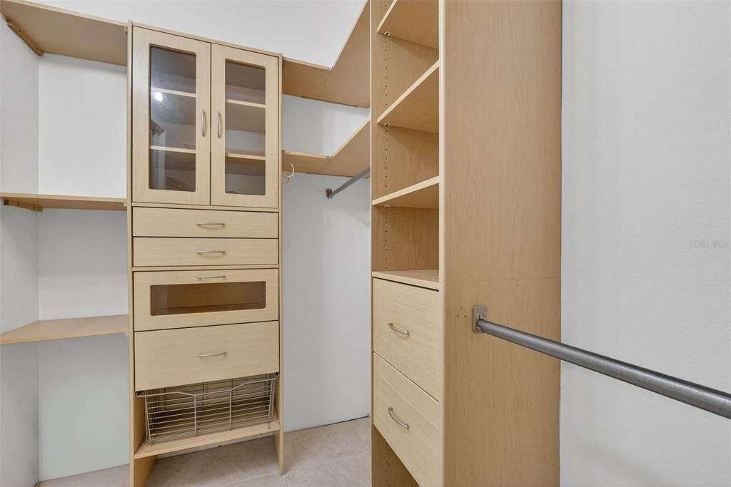 For Sale: $775,000 (4 beds, 2 baths, 2384 Square Feet)