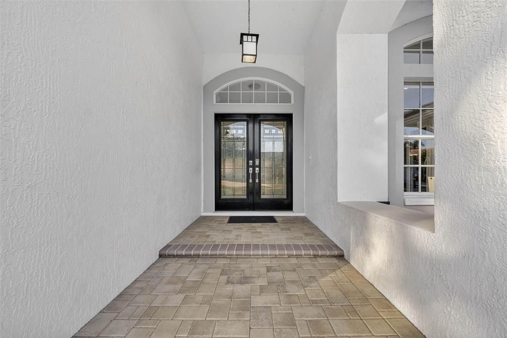 For Sale: $775,000 (4 beds, 2 baths, 2384 Square Feet)