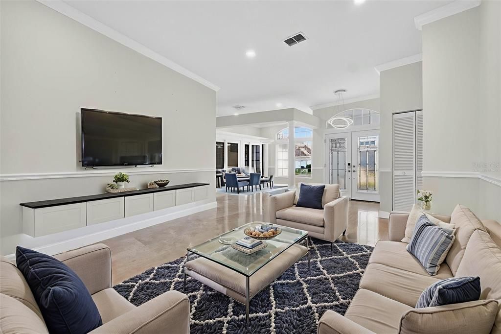 For Sale: $775,000 (4 beds, 2 baths, 2384 Square Feet)