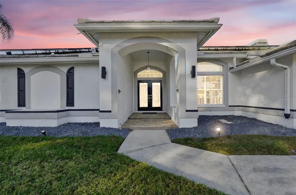 For Sale: $775,000 (4 beds, 2 baths, 2384 Square Feet)