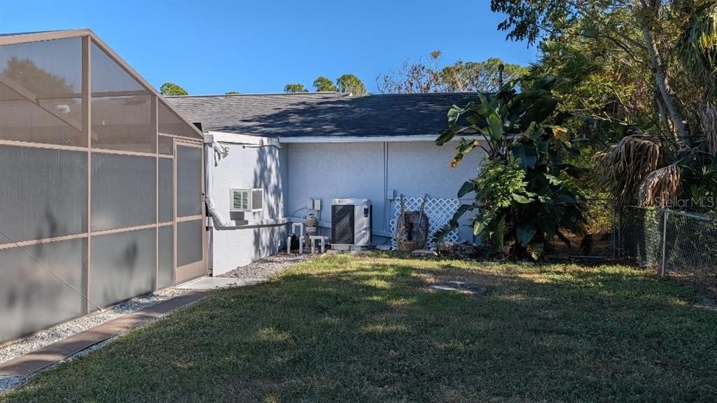 For Sale: $285,000 (3 beds, 2 baths, 1188 Square Feet)