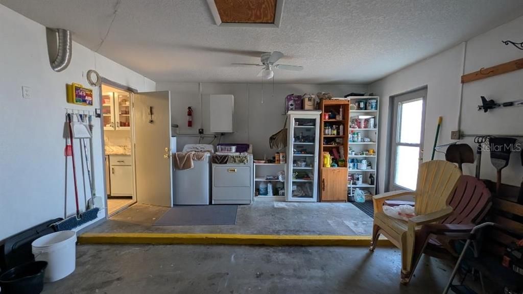 For Sale: $285,000 (3 beds, 2 baths, 1188 Square Feet)