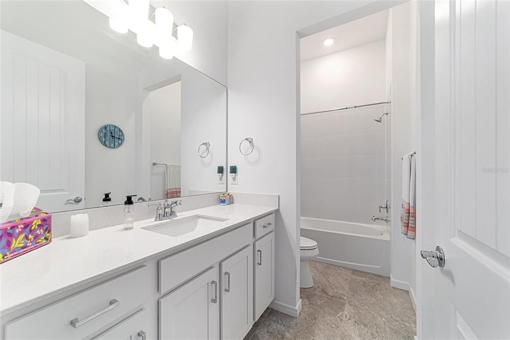 For Sale: $595,000 (3 beds, 3 baths, 2809 Square Feet)