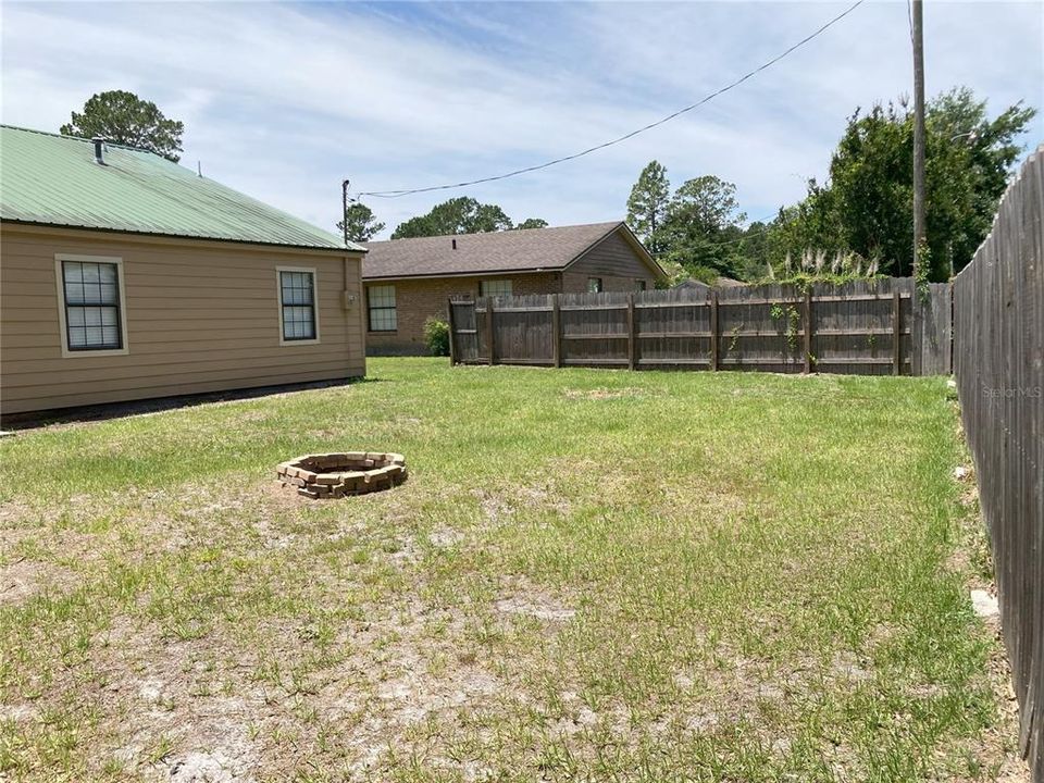 En Venta: $229,900 (3 camas, 2 baños, 1322 Pies cuadrados)