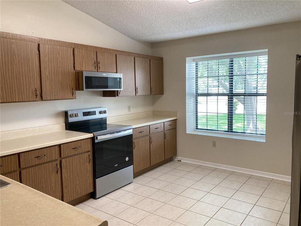 En Venta: $229,900 (3 camas, 2 baños, 1322 Pies cuadrados)