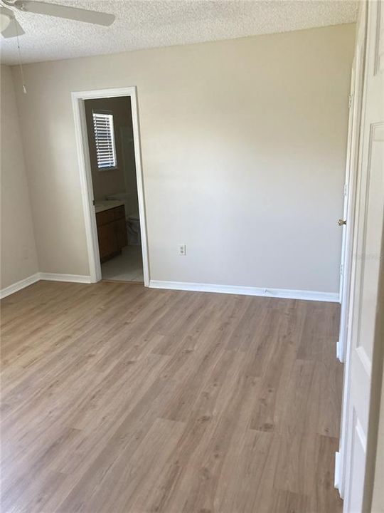 En Venta: $229,900 (3 camas, 2 baños, 1322 Pies cuadrados)