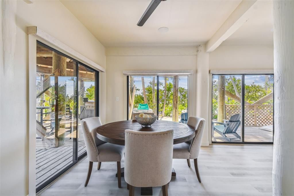 В аренду: $40,000 (5 спален, 5 ванн, 3503 Квадратных фут)