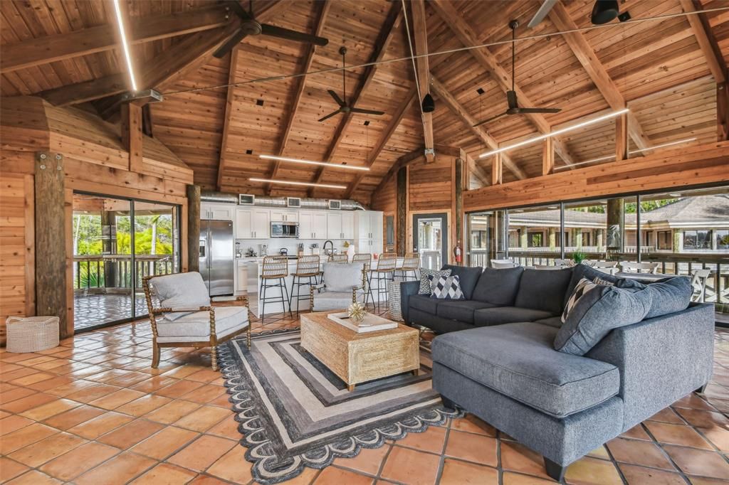 В аренду: $40,000 (5 спален, 5 ванн, 3503 Квадратных фут)