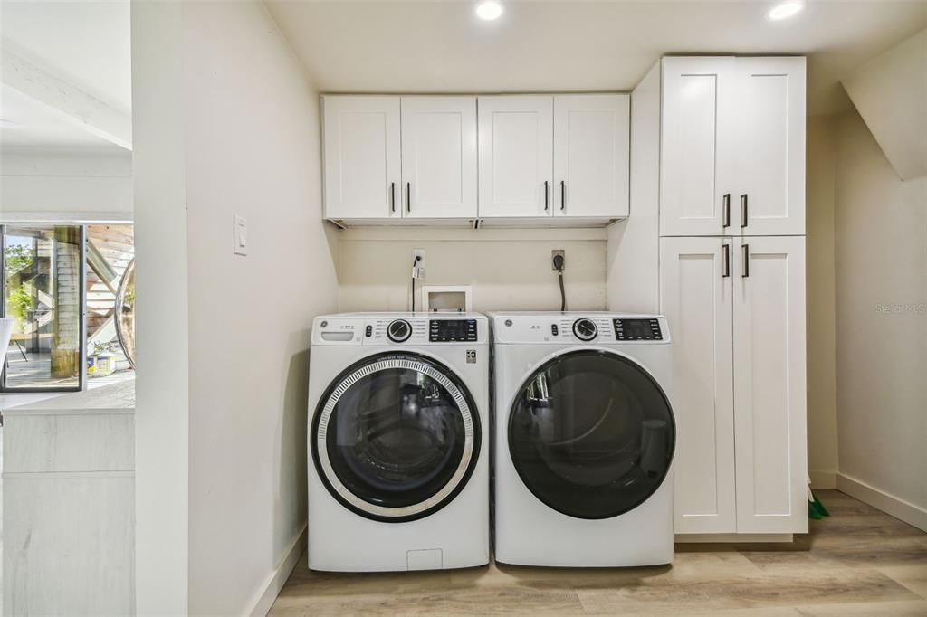 В аренду: $40,000 (5 спален, 5 ванн, 3503 Квадратных фут)