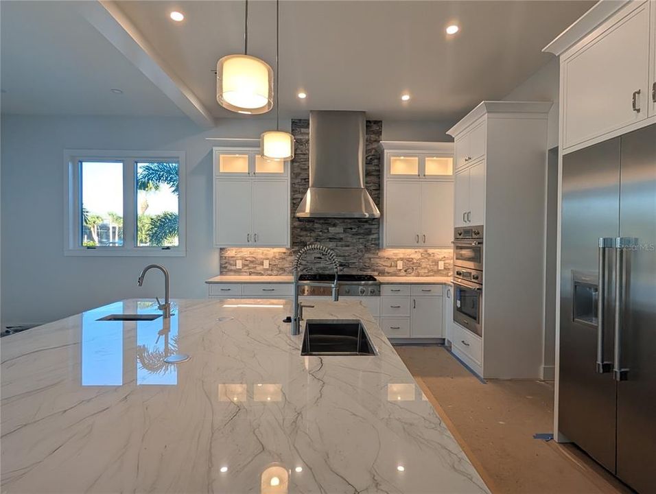 En Venta: $4,800,000 (4 camas, 5 baños, 3765 Pies cuadrados)