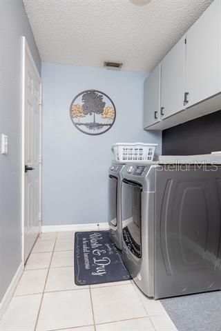 For Sale: $425,000 (4 beds, 2 baths, 2312 Square Feet)