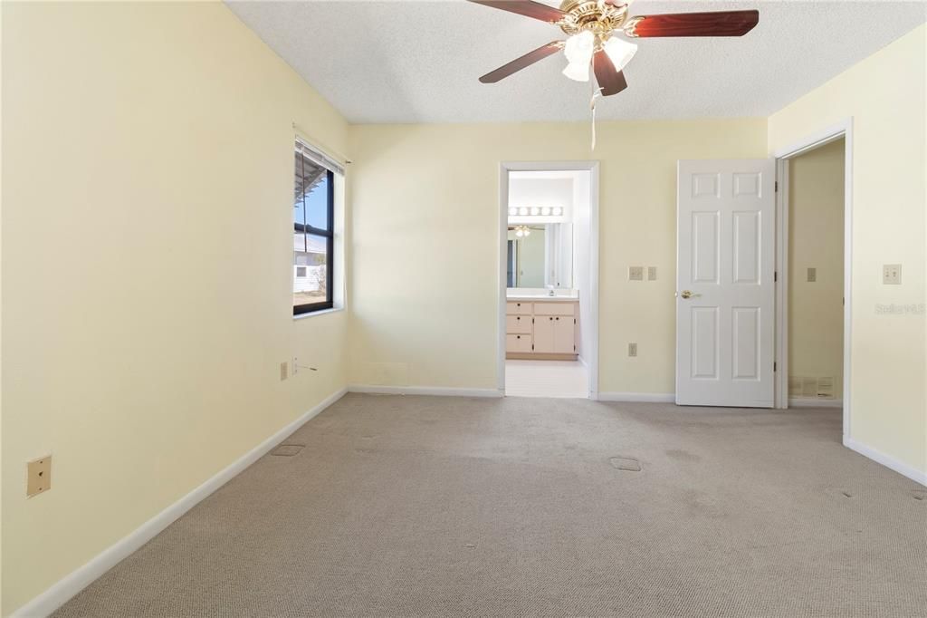 Activo con contrato: $189,900 (2 camas, 2 baños, 1224 Pies cuadrados)