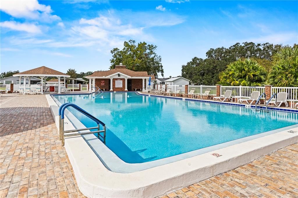 Activo con contrato: $189,900 (2 camas, 2 baños, 1224 Pies cuadrados)
