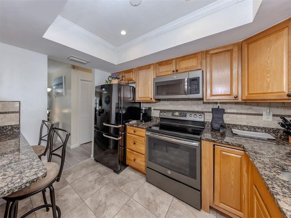 На продажу: $349,900 (3 спален, 2 ванн, 1254 Квадратных фут)