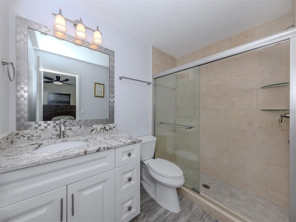 На продажу: $349,900 (3 спален, 2 ванн, 1254 Квадратных фут)