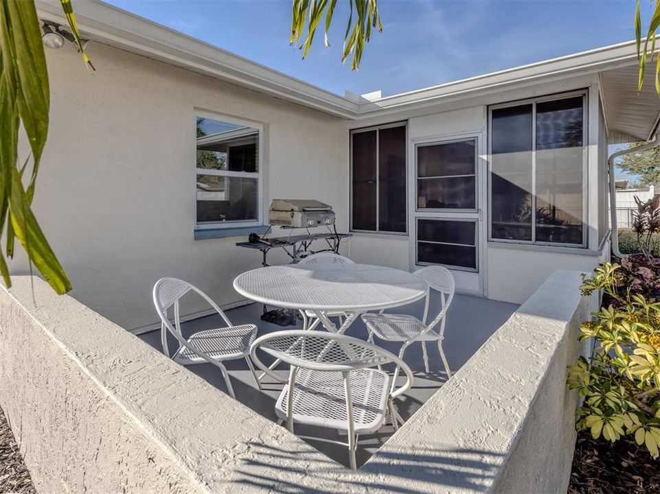 На продажу: $349,900 (3 спален, 2 ванн, 1254 Квадратных фут)