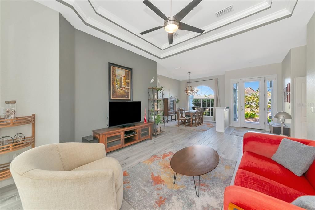 待售: $735,000 (4 贝兹, 3 浴室, 2498 平方英尺)