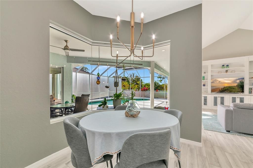 待售: $735,000 (4 贝兹, 3 浴室, 2498 平方英尺)