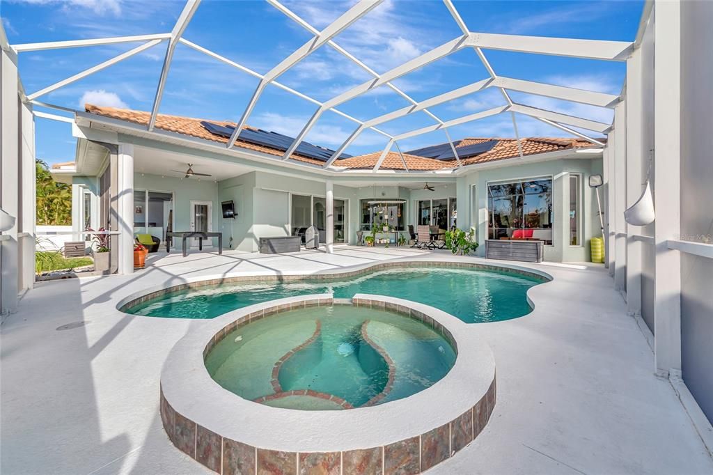 待售: $735,000 (4 贝兹, 3 浴室, 2498 平方英尺)