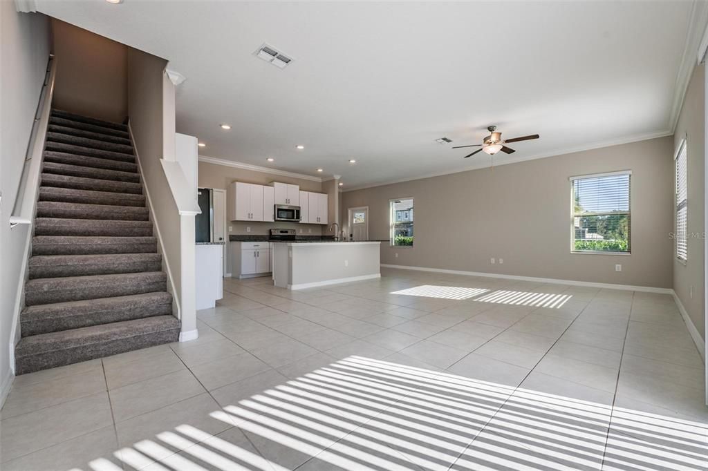 For Sale: $325,000 (3 beds, 2 baths, 1861 Square Feet)