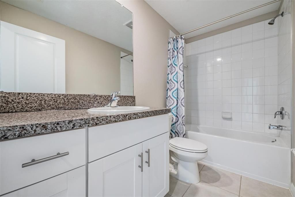 For Sale: $325,000 (3 beds, 2 baths, 1861 Square Feet)