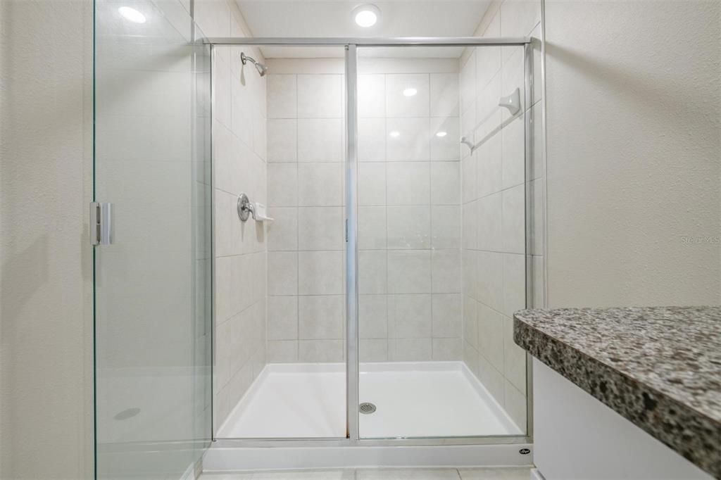 For Sale: $325,000 (3 beds, 2 baths, 1861 Square Feet)