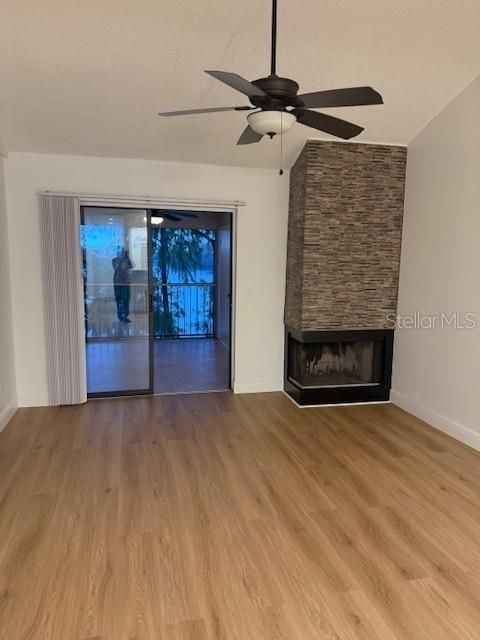 На продажу: $174,500 (2 спален, 2 ванн, 960 Квадратных фут)